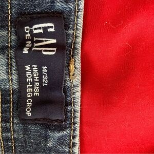 GAP women’s high waisted wide leg cropped jeans